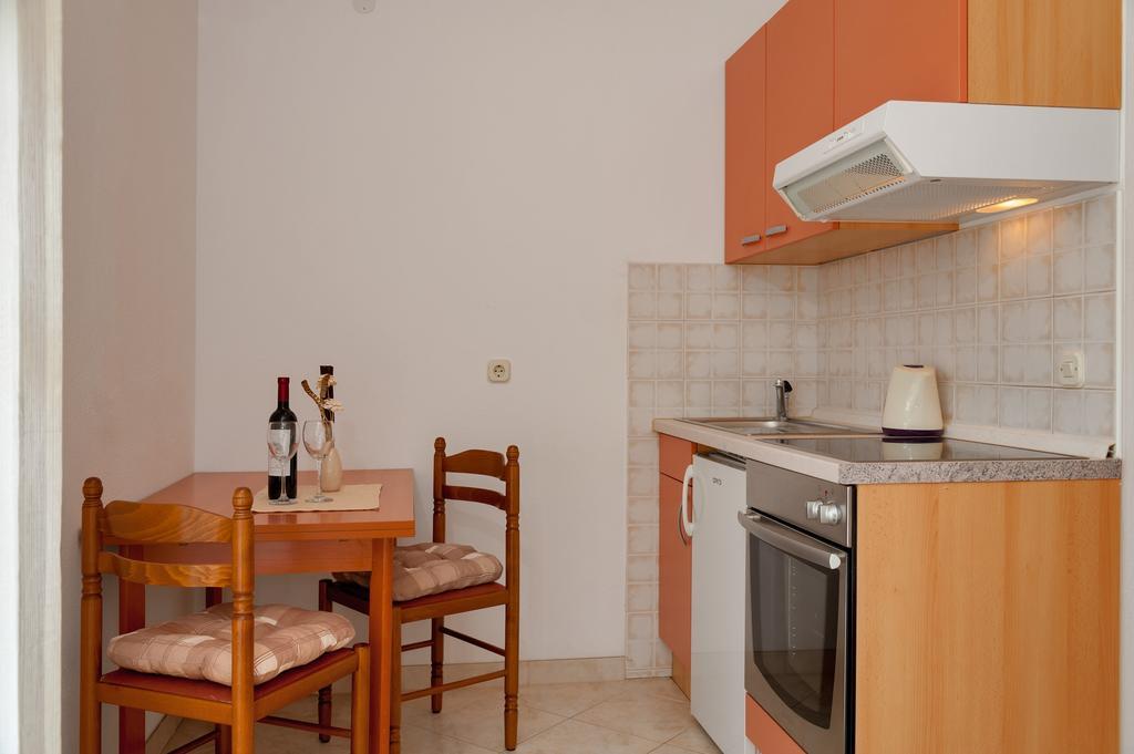 House Marta Διαμέρισμα Baška Voda Δωμάτιο φωτογραφία
