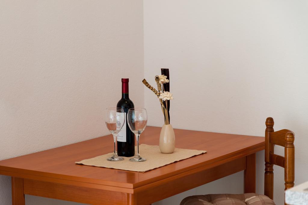 House Marta Διαμέρισμα Baška Voda Δωμάτιο φωτογραφία